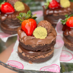 Mini naked brownie recheado